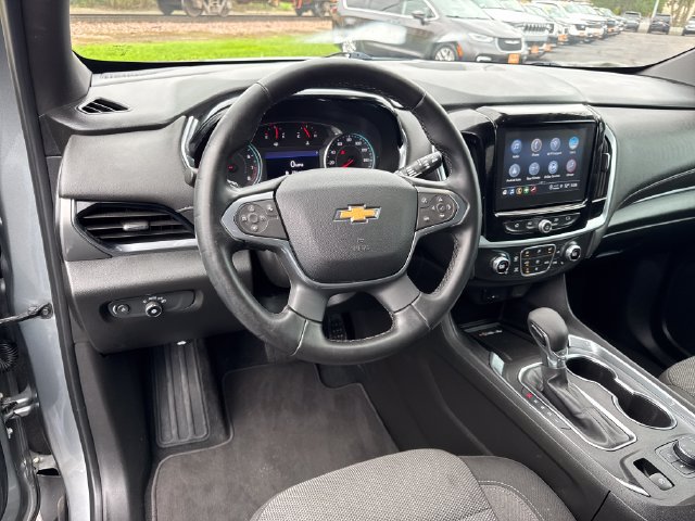 Used 2023 Chevrolet Traverse LT AWD/4WD image 14