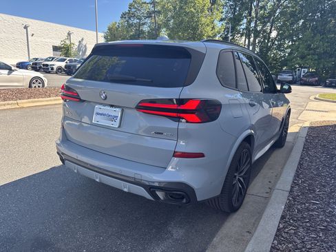 Used 2024 BMW X5 xDrive40i w/ M Sport Package AWD/4WD image 22