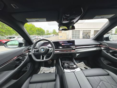 New 2027 BMW 530i RWD image 12