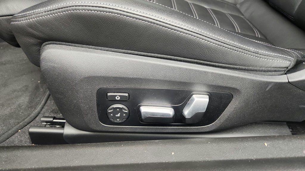 Used 2023 BMW M2 w/ Lighting Package RWD image 14