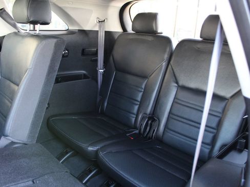 Used 2016 Kia Sorento EX FWD image 15