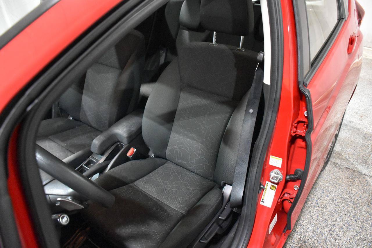 Used 2016 Honda Fit EX image 36
