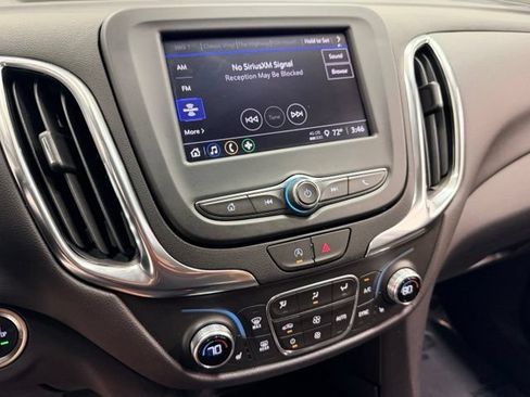 Certified 2024 Chevrolet Equinox LT FWD image 11