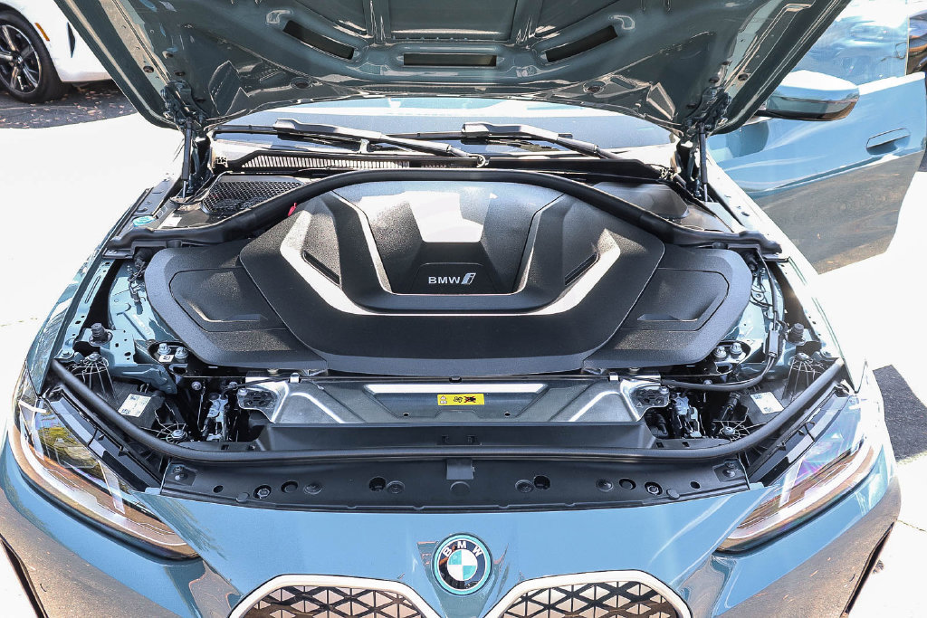 Used 2025 BMW i4 eDrive40 RWD image 26