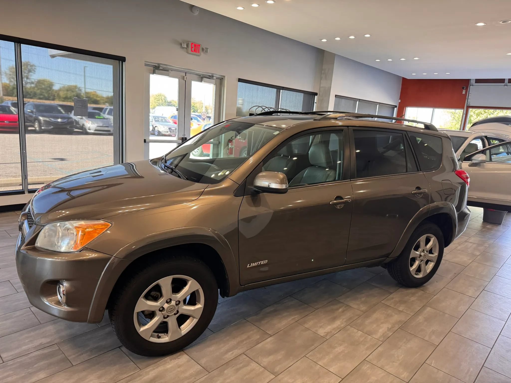 Used 2010 Toyota RAV4 Limited FWD image 10