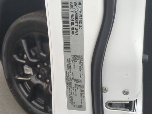 New 2026 Jeep Compass Latitude image 26