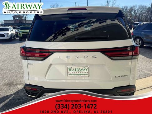 Used 2024 Lexus LX 600 4WD w/ Interior Upgrade Package image 7