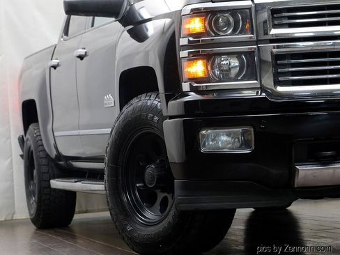 Used 2014 Chevrolet Silverado 1500 High Country w/ High Country Premium Package AWD/4WD image 4