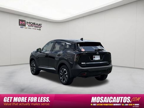 Used 2025 Nissan Kicks SV AWD/4WD image 5