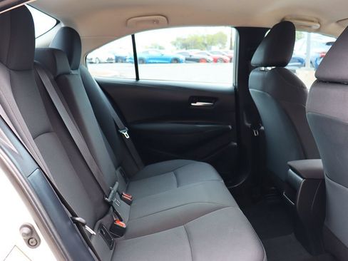 Used 2021 Toyota Corolla LE FWD image 27