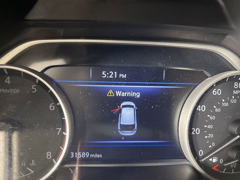 Used 2024 Nissan Murano Platinum w/ Cargo Package image 15