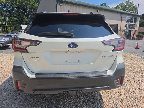 Used 2021 Subaru Outback Premium AWD/4WD image 5