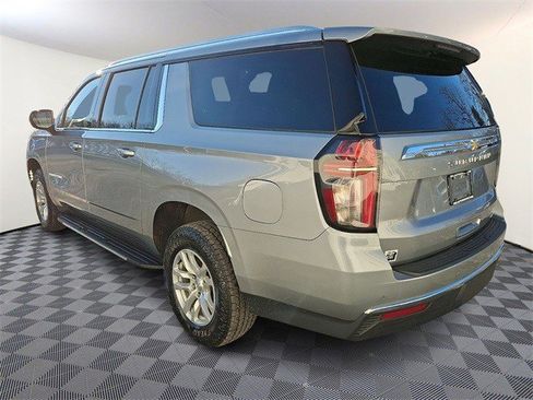 Certified 2024 Chevrolet Suburban LT image 4