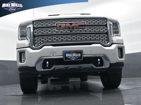 Used 2022 GMC Sierra 2500 Denali w/ Denali Ultimate Package image 18