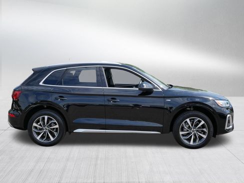 Used 2023 Audi Q5 2.0T Premium w/ Convenience Package AWD/4WD image 8