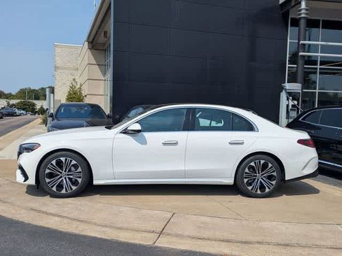 Used 2026 Mercedes-Benz E 350 Sedan image 5