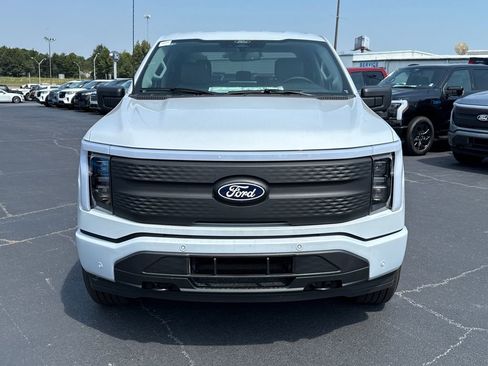 New 2025 Ford F150 Lightning Flash AWD/4WD image 8