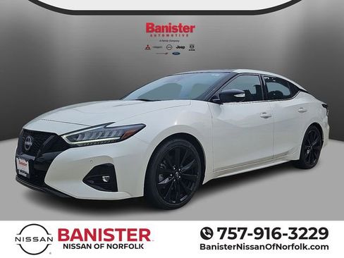 Certified 2023 Nissan Maxima SR w/ Sport Mat Group FWD image 1