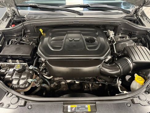 Used 2021 Jeep Grand Cherokee Altitude image 39