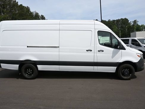 Used 2026 Mercedes-Benz Sprinter 3500 image 24
