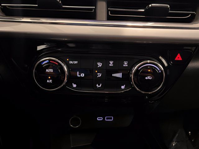 Used 2025 Chevrolet Trax LT w/ LT Convenience Package FWD image 20