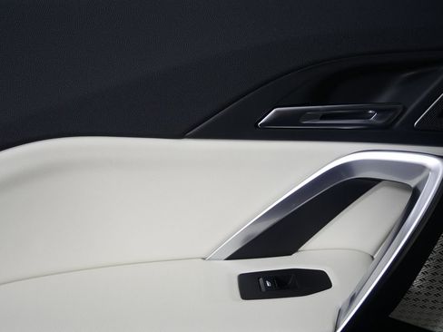 Used 2026 BMW X1 xDrive28i w/ Technology Package image 14