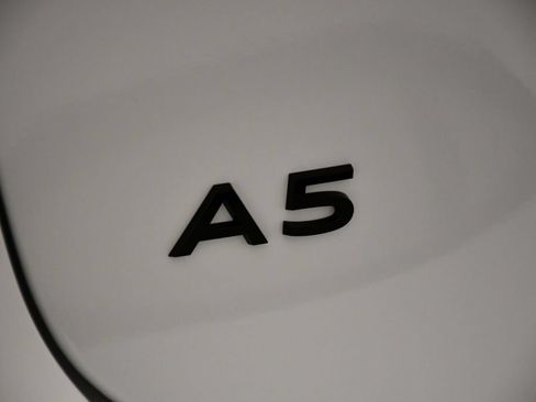 Used 2025 Audi A5 2.0T Premium Plus w/ Premium Plus AWD/4WD image 9