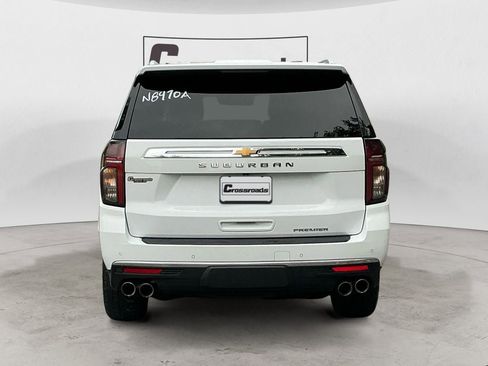 Used 2022 Chevrolet Suburban Premier image 4