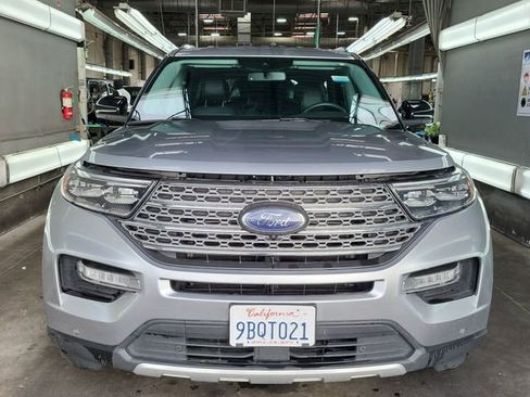 Used 2022 Ford Explorer Limited image 6