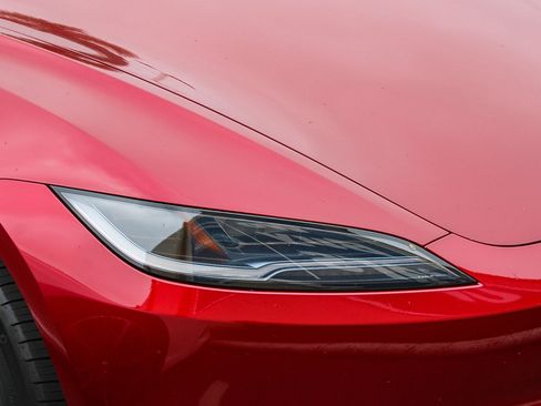 Used 2025 Tesla Model 3 Long Range RWD image 5