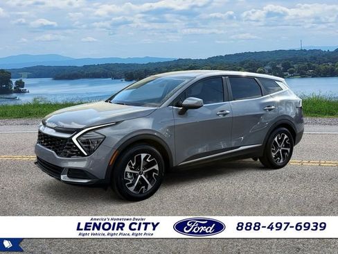 Used 2025 Kia Sportage EX image 7