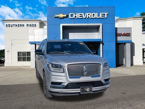 Used 2019 Lincoln Navigator L Select image 1