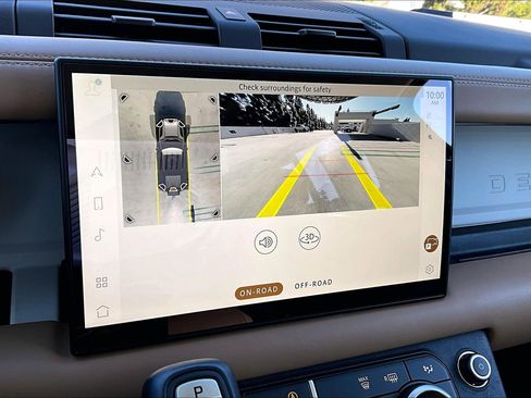 Used 2025 Land Rover Defender 110 S image 26