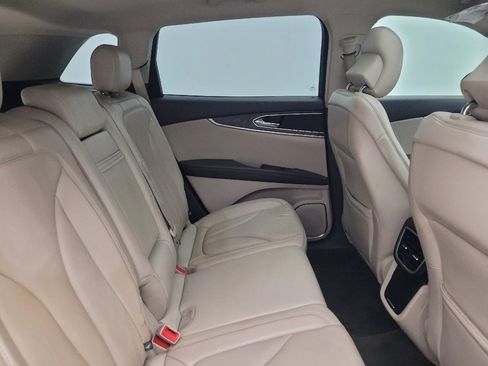 Used 2017 Lincoln MKX Reserve FWD image 19