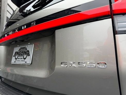 Used 2025 Lexus GX 550 image 6