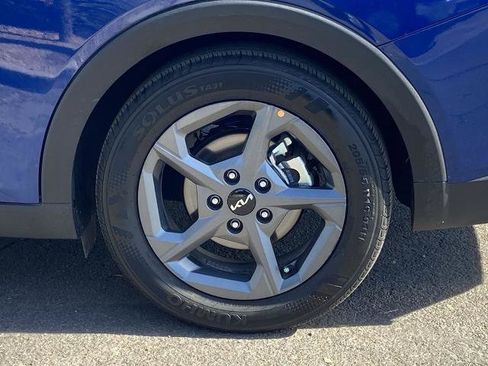 Used 2025 Kia K4 image 27