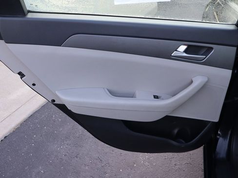 Used 2016 Hyundai Sonata SE image 24