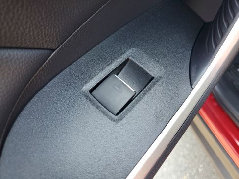 Used 2024 Toyota RAV4 XLE Premium FWD image 18