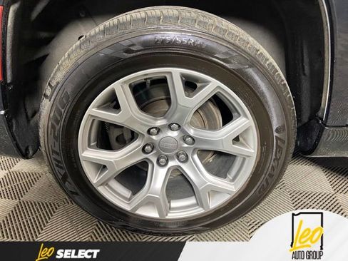 Used 2022 Jeep Wagoneer Series I w/ Premium Group I AWD/4WD image 30