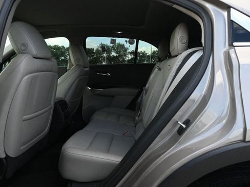 Used 2023 Cadillac XT4 Premium Luxury image 20