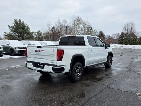Used 2022 GMC Sierra 1500 AT4 w/ AT4 Premium Package image 8