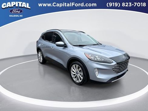 Certified 2022 Ford Escape Titanium w/ Titanium Elite Package image 2