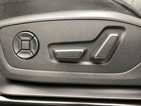 Used 2023 Audi Q3 2.0T Premium image 29