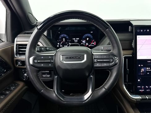 Used 2025 GMC Yukon Denali Ultimate AWD/4WD image 51