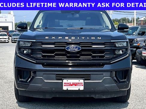Used 2025 Ford Expedition Max Active AWD/4WD image 2