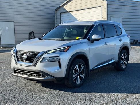 Used 2022 Nissan Rogue SL w/ SL Premium Package image 9