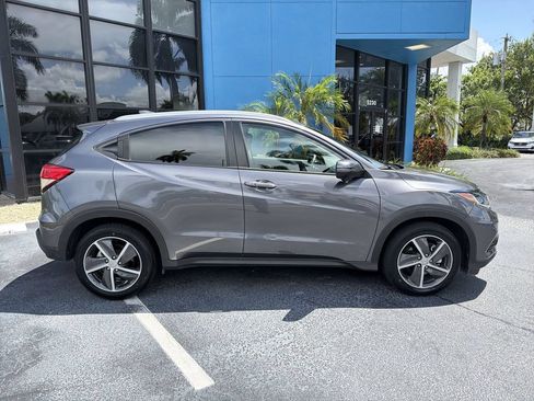 Used 2022 Honda HR-V EX-L image 9
