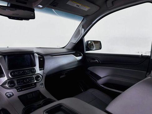 Used 2018 Chevrolet Tahoe LT w/ LT Signature Package AWD/4WD image 21