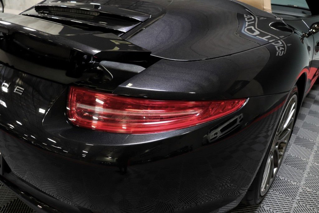 Used 2013 Porsche 911 Carrera w/ Bose Audio Pkg RWD image 10