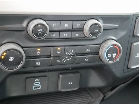 Used 2023 Ford F250 XL w/ F-250 >10K GVWR Package image 21